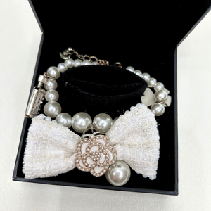 Coco Amour White Necklace