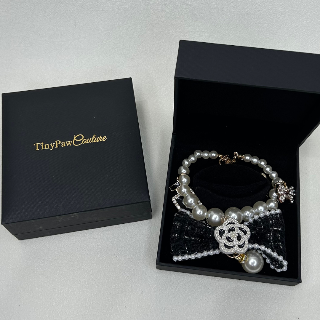 Coco Amour Noir Necklace