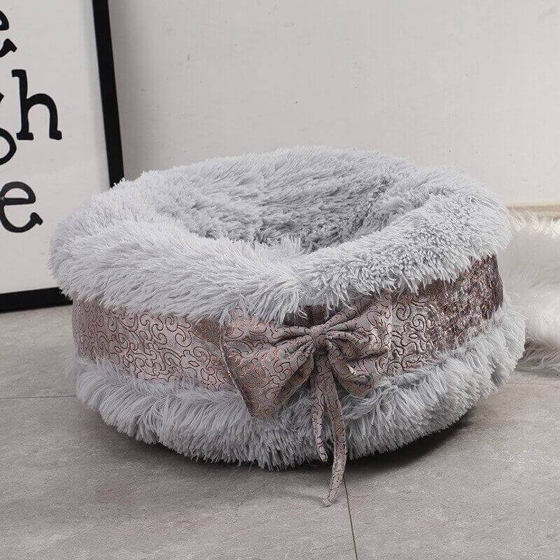 Royal Calming Bow Bed