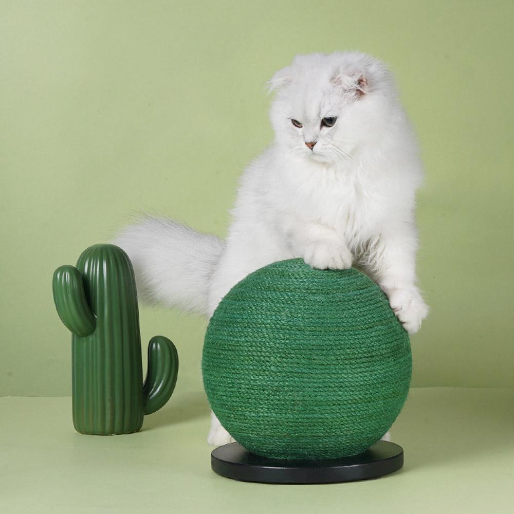 Cat Luxe Scratch Ball